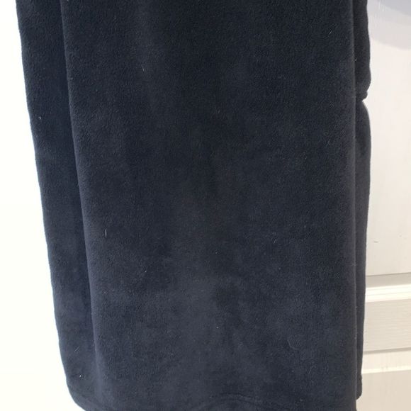 Tommy Bahama Thick Terry Spa Bath Robe - Picture 8 of 9